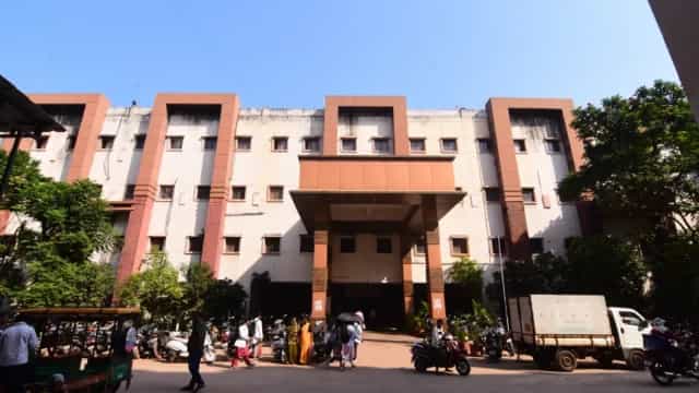Shri Shankaracharya Institute of Medical Sciences, Bhilai campus, Bhilai - society-managed medical college / medical teaching institution