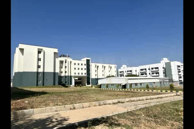 Campus buildings of Sri Siddhartha Institute of Medical Sciences & Research Centre, T. Begur, Nelamangala
