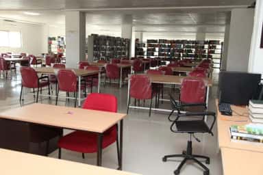 Central library reading hall and book stacks at East Point College of Medical Sciences, Bengaluru