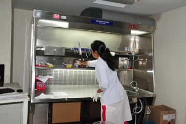 Pathology laboratory grossing station at GCS Medical College, Ahmedabad