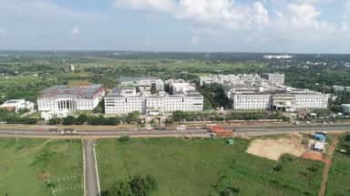 Official college website image alternate view