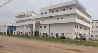 College building at Himalaya Medical College and Hospital