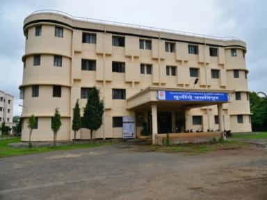 Girls' hostel building on the MIMER Medical College campus at Talegaon Dabhade