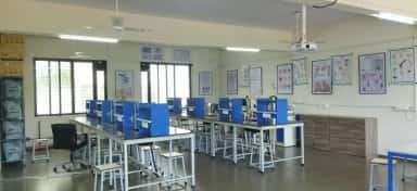 MGM Medical College Nerul teaching lab