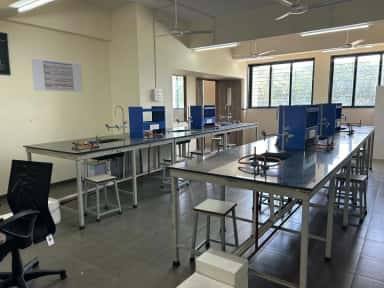 MGM Medical College Nerul laboratory