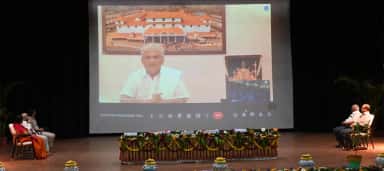 MBBS induction programme in the college auditorium with Dr. D. Veerendra Heggade addressing students on screen