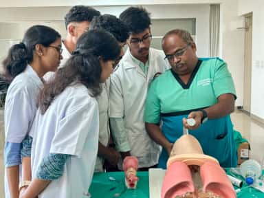 Airway-management training on a manikin in the SSIMSRC skill lab