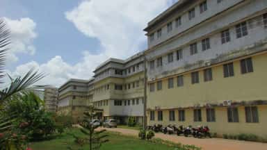 College buildings on the Srinivas Institute of Medical Sciences campus at Mukka, Mangalore