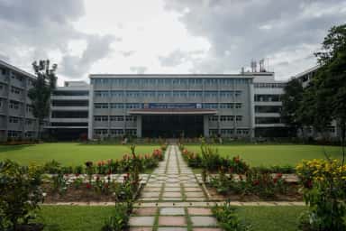 St. John's Medical College academic building and lawns