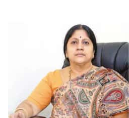 Dr. (Mrs.) Thangam Meganathan