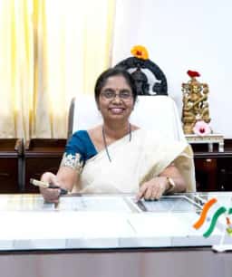 Dr. Jayanthi V