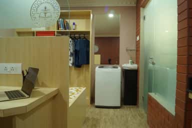 Saveetha photo