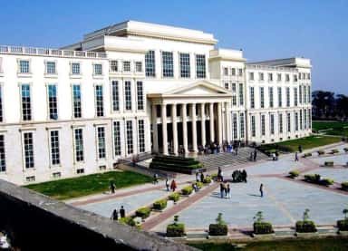 Amity Lucknow photo