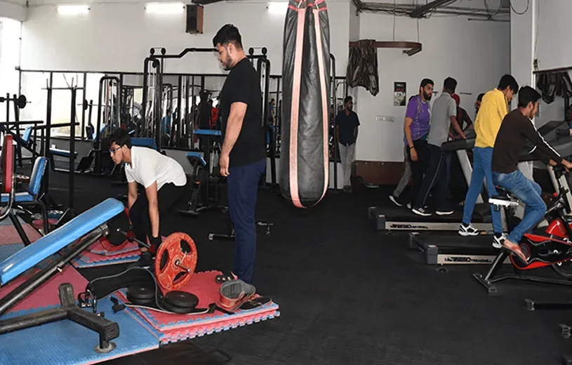 Lloyd Institute of Engineering and Technology, Greater Noida — campus