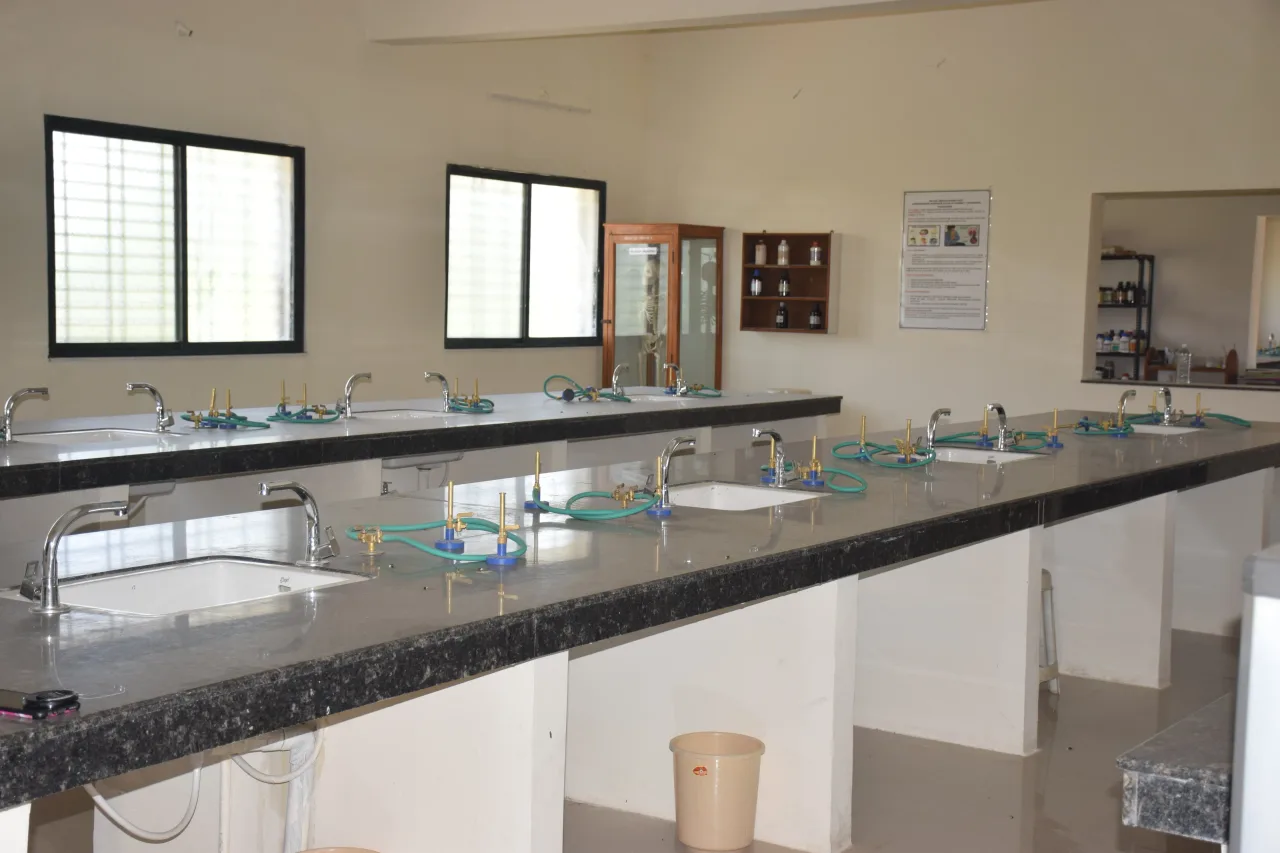 campus 8