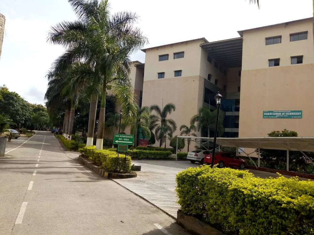 campus 8