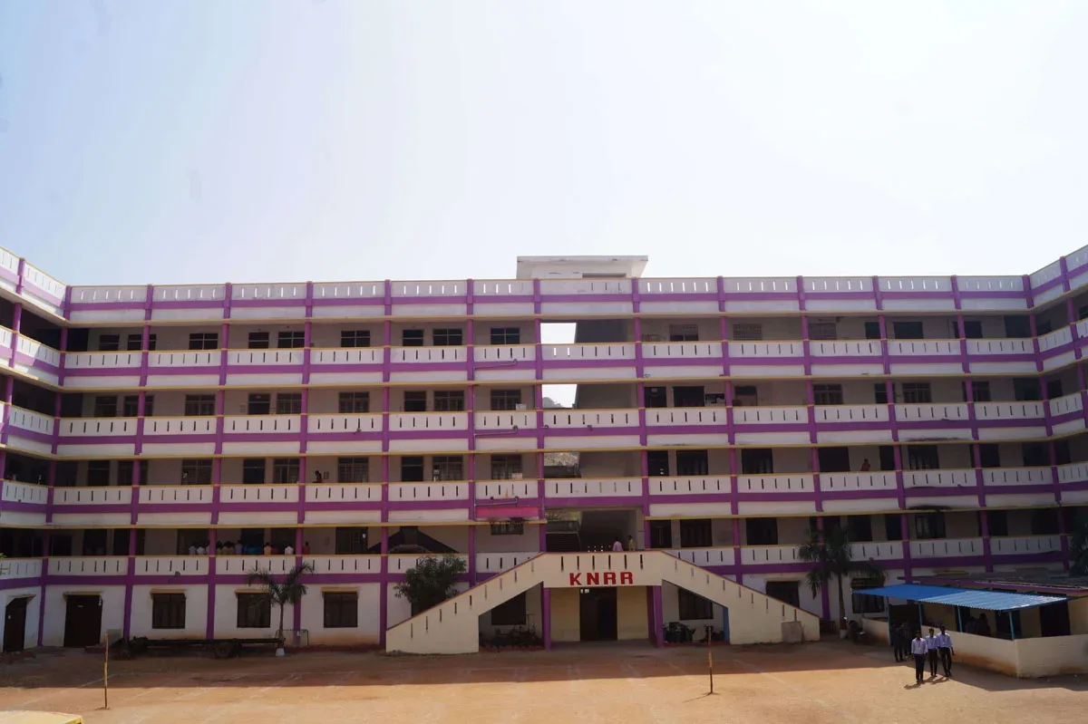 campus 8