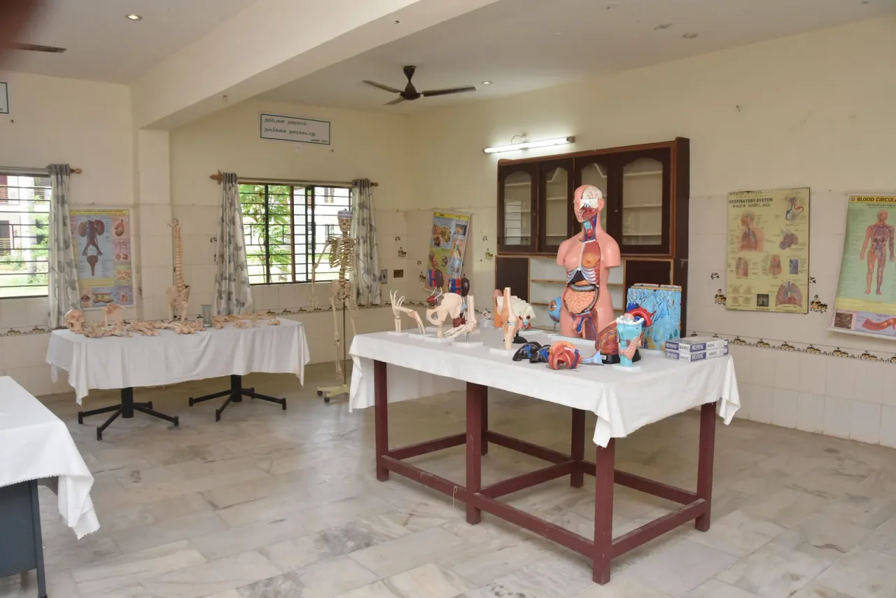 ANATOMY LAB-2 — PKB College of Nursing