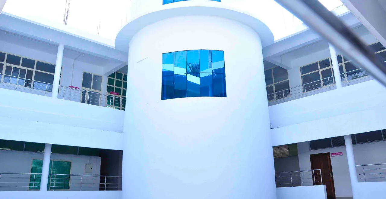 campus photo 3