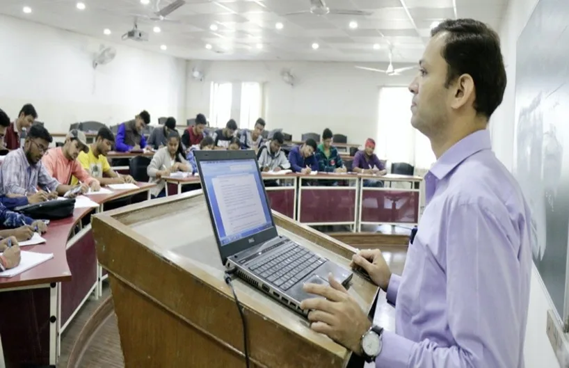 campus 4