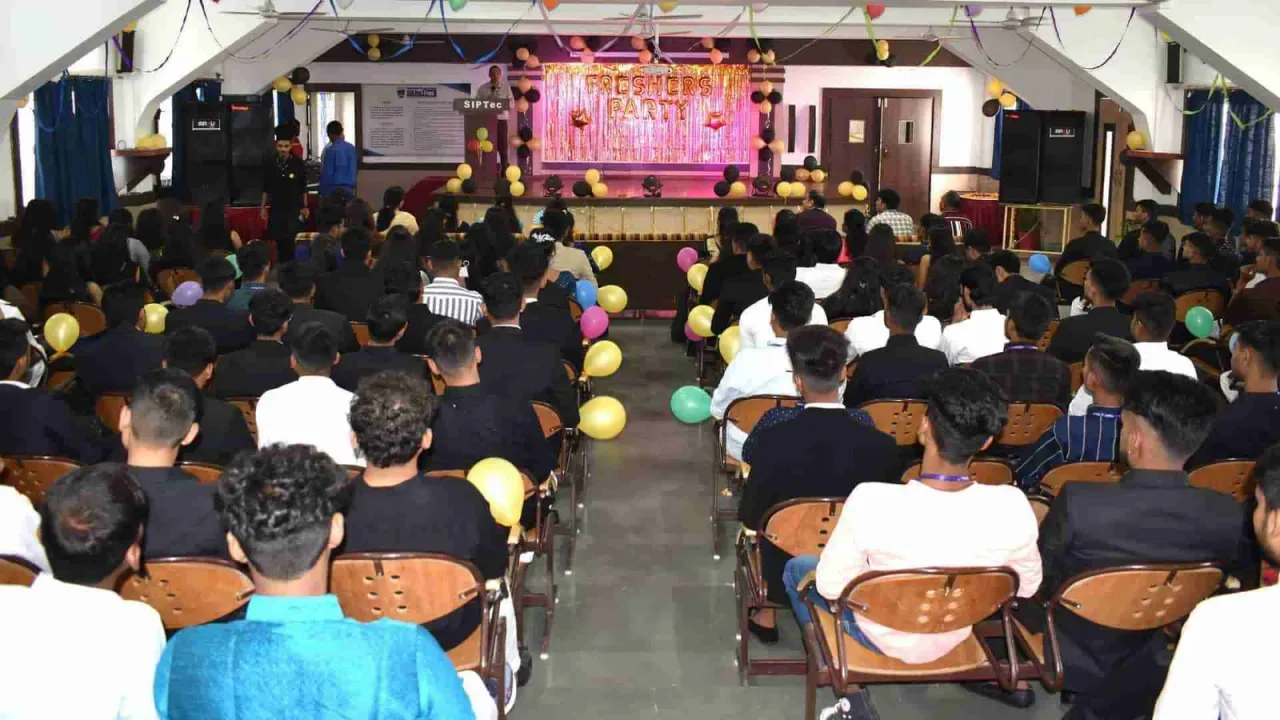 campus 8
