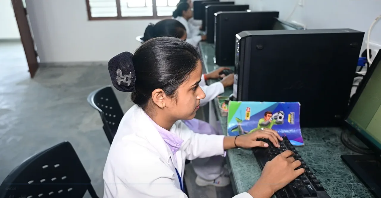 Computer Lab — Kothiwal College of Nursing