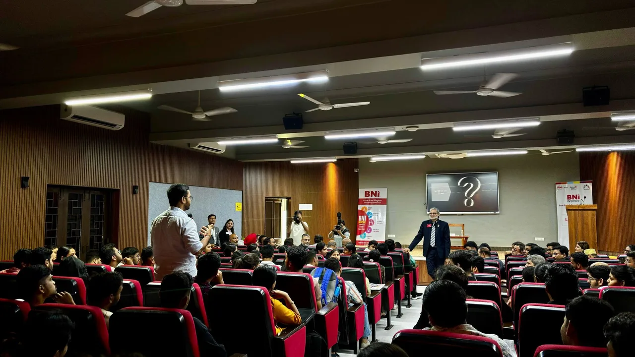 campus 8