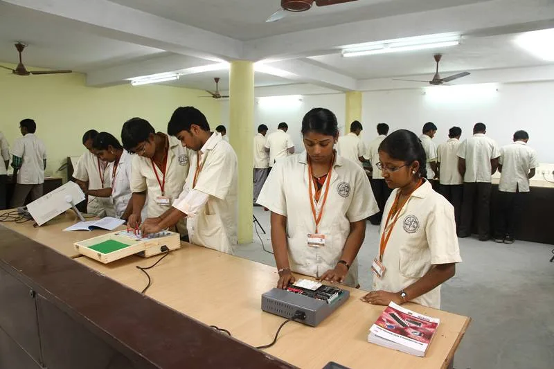 campus 4