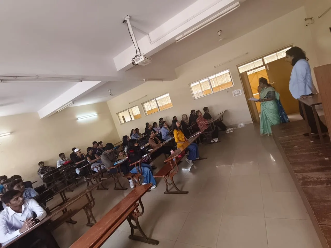 Adv. Krithika K. G. delivered an insightful session on “Up-skilling and Networking for Law Graduates” — Bangalore Institute of Legal Studies