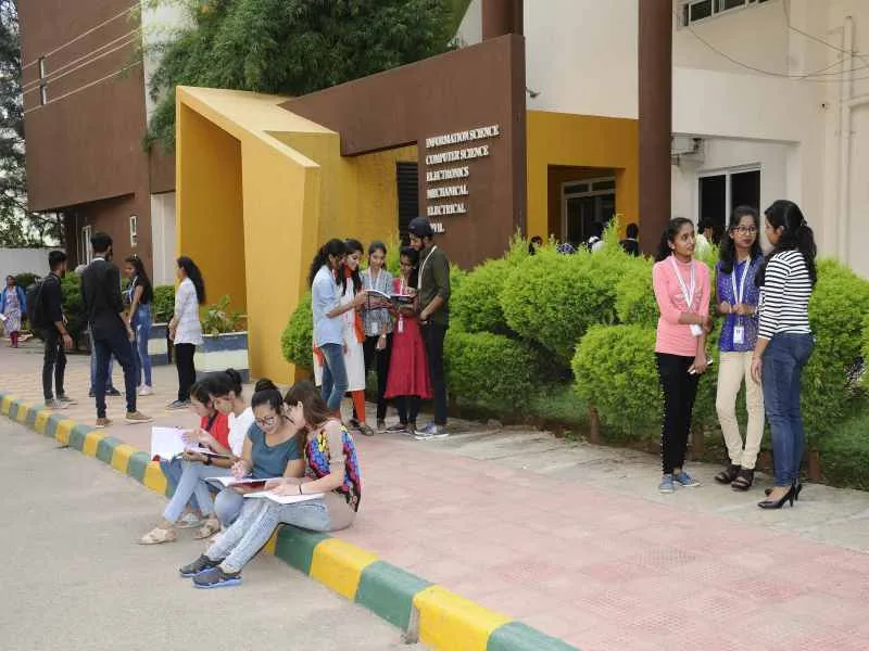 campus 3