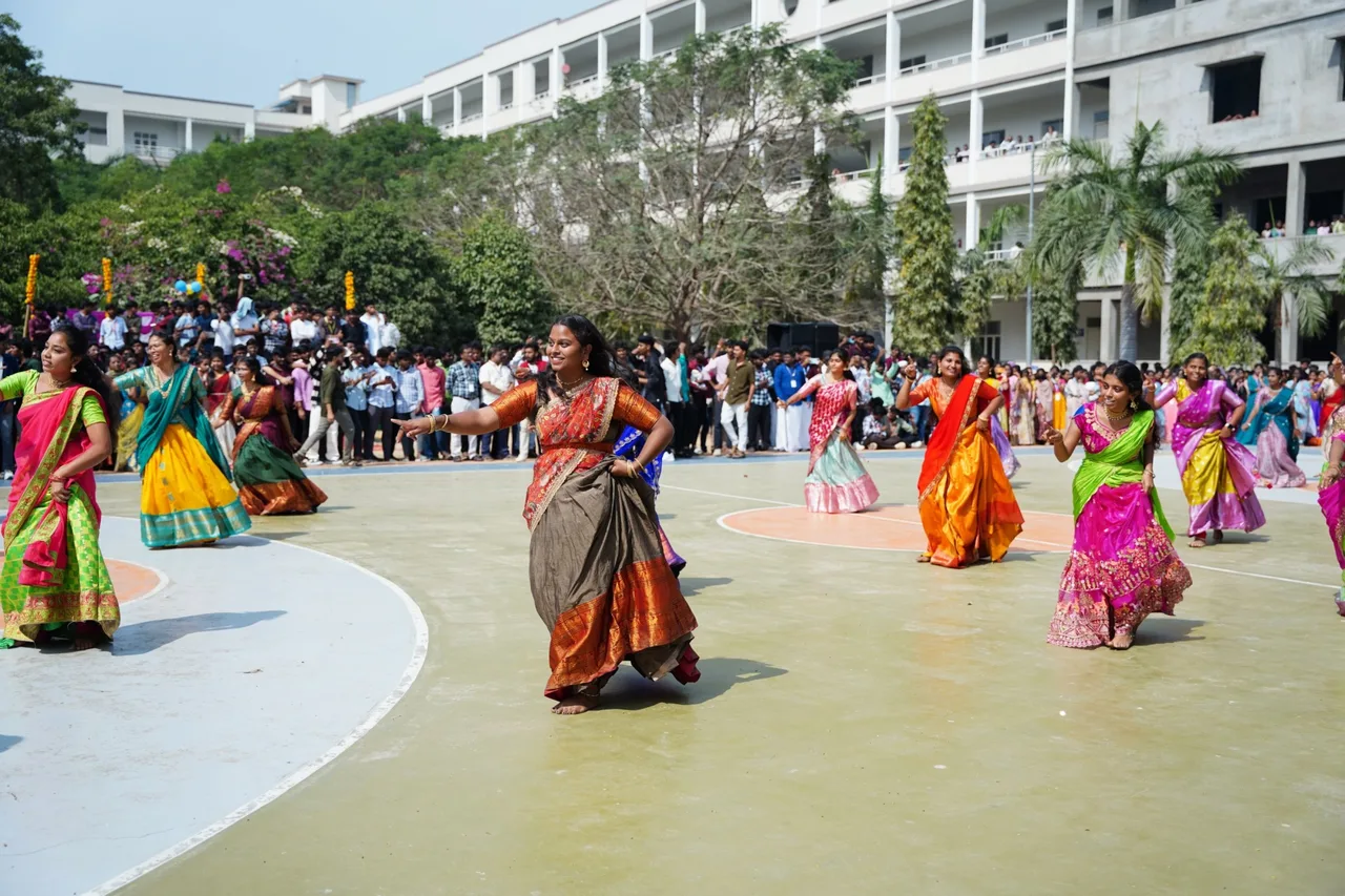 Kallam Haranadhareddy Institute of Technology (KHIT) campus — kallam-haranadhareddy-institute-of-technology-guntur