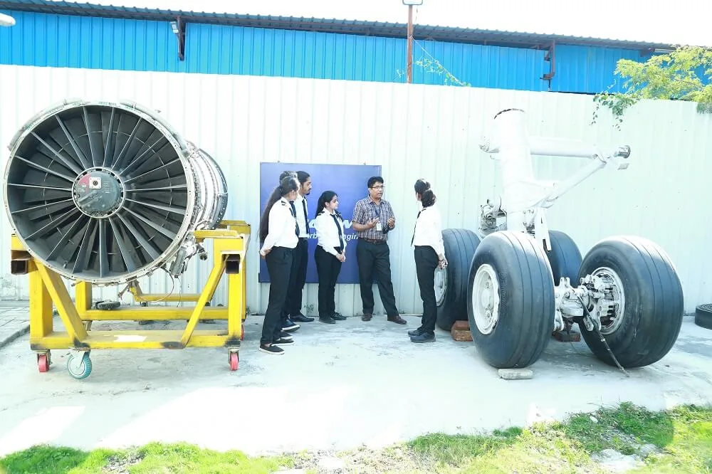 Aircraft Engine Practical Training Laboratory at IIAE Pune — indira-institute-of-aircraft-engineering-pune