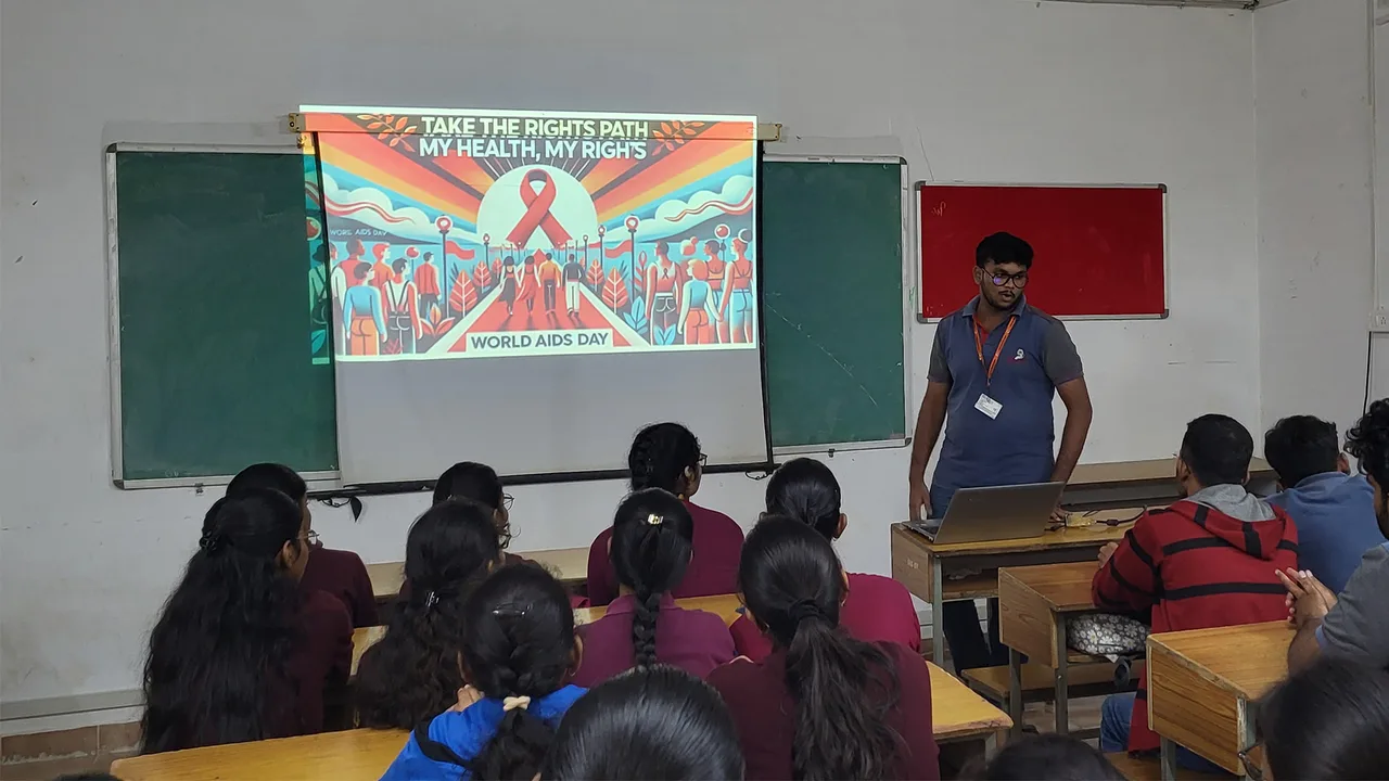 Student from the Department of Pharmaceutical sciences delivering lecture on the topic — sree-vidyanikethan-college-of-pharmacy-tirupati