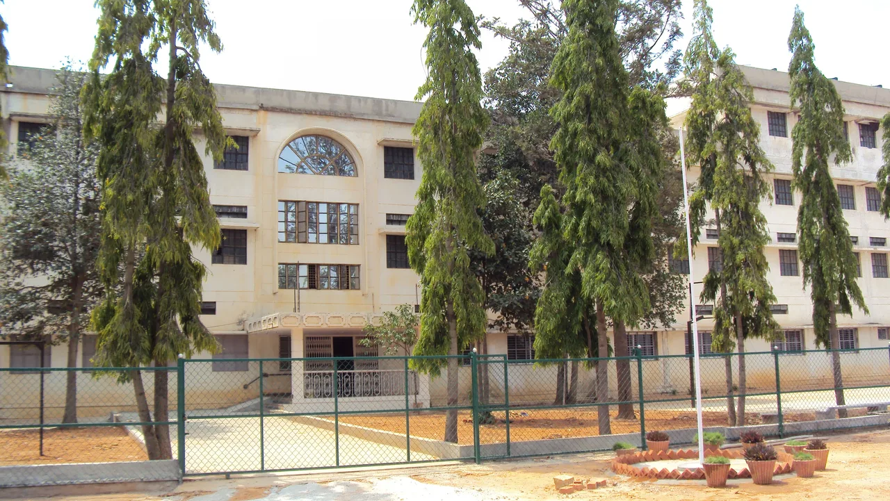 campus 6