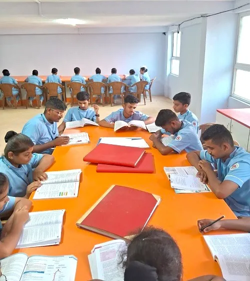 campus 8