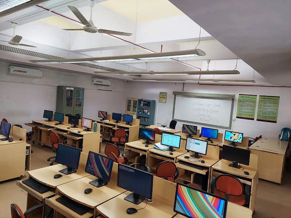 campus 8