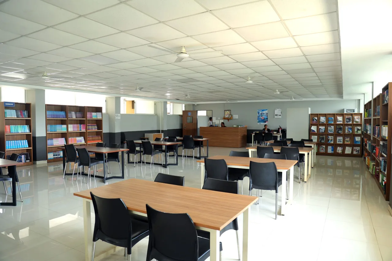 campus 8