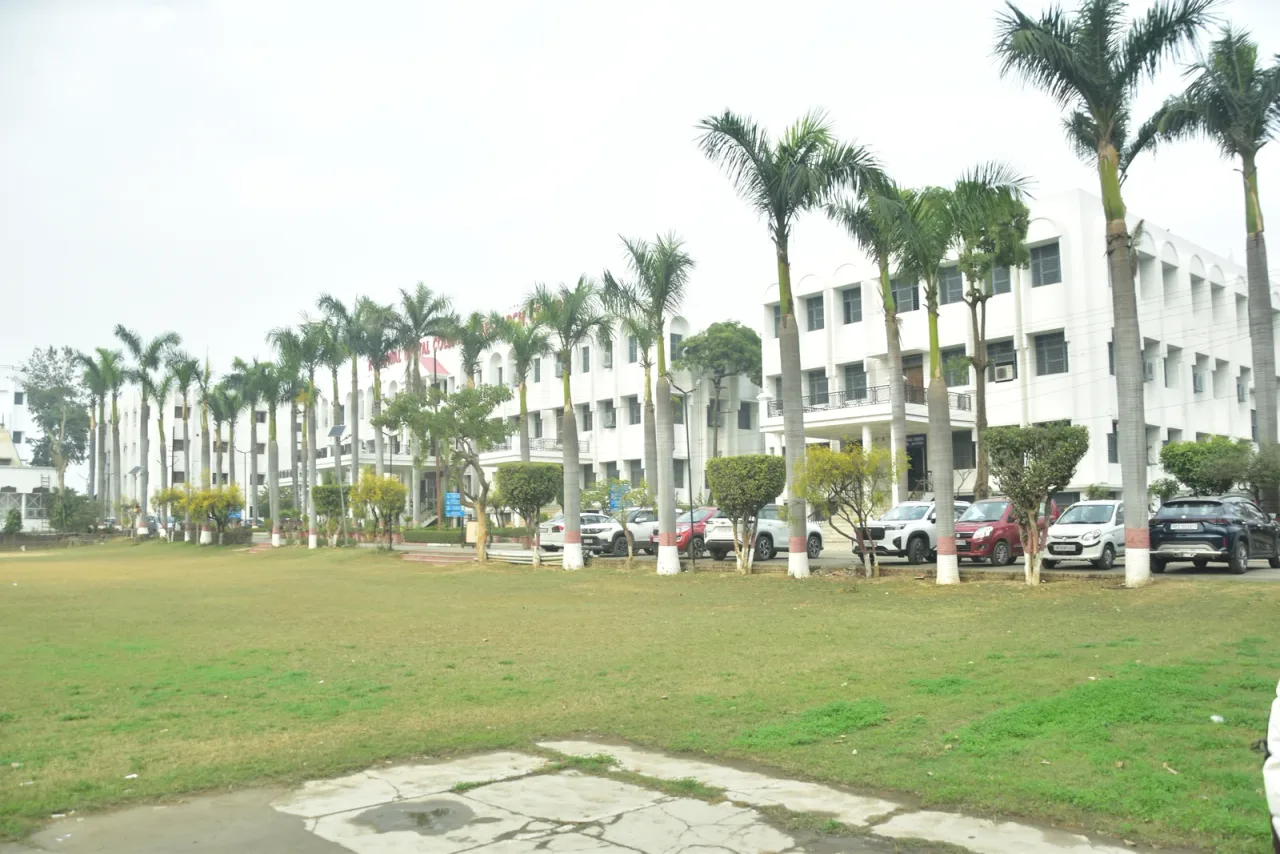 campus 4