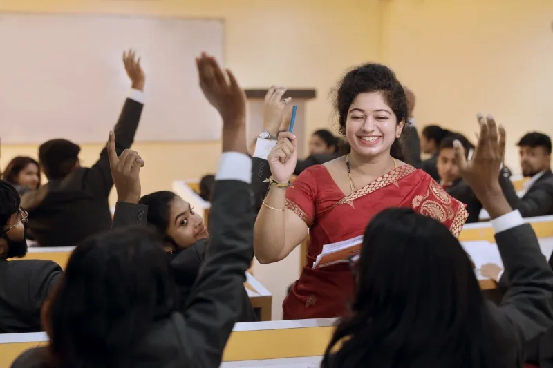 mba-class-room-kcm-bangalore — Karnataka College of Management
