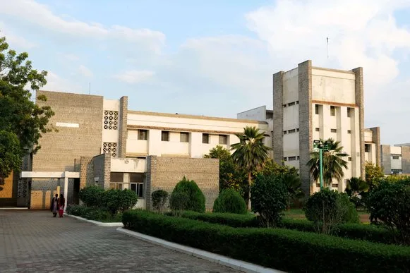 campus 6