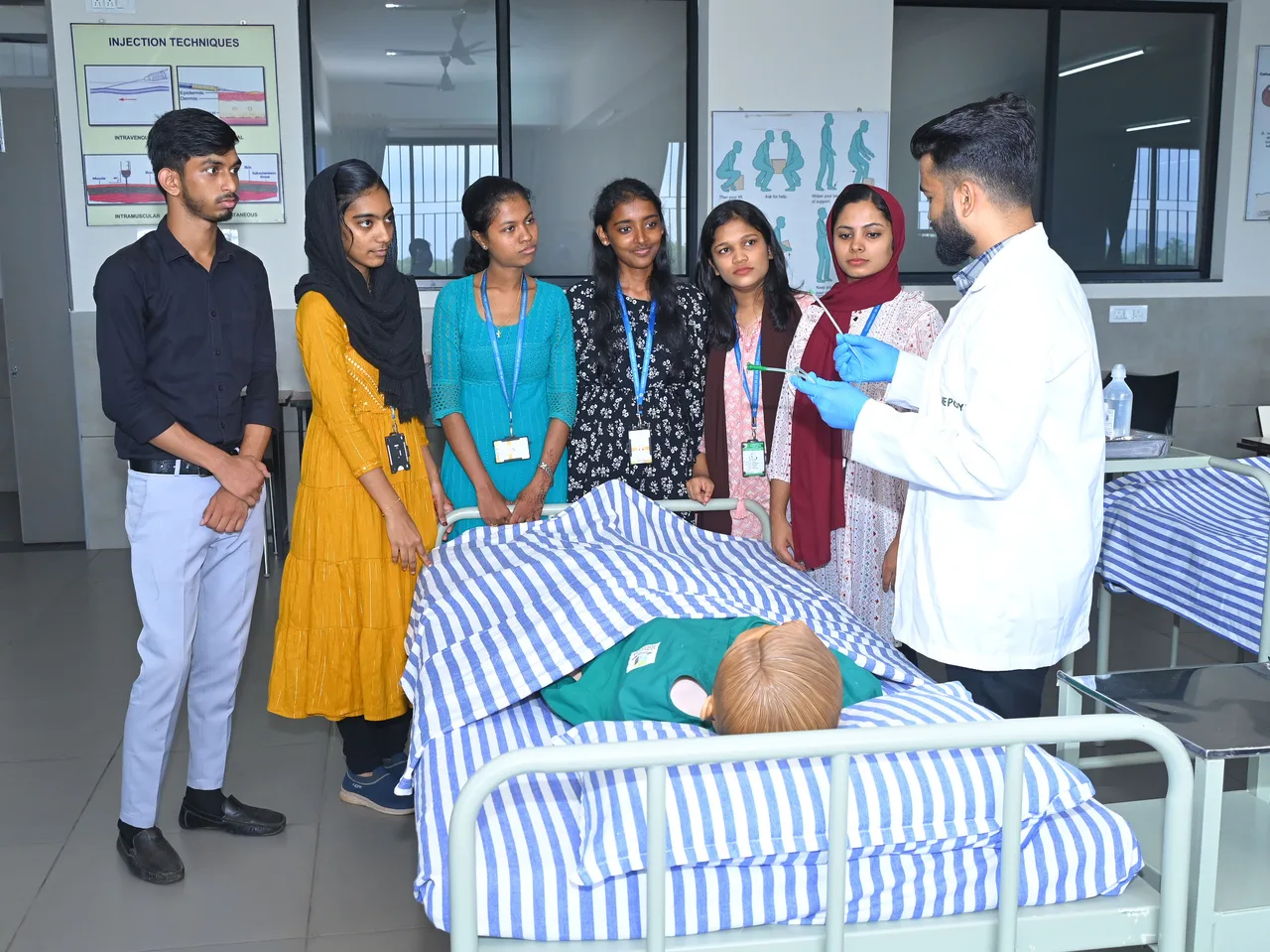 Nursing foundation lab — Yenepoya Nursing College