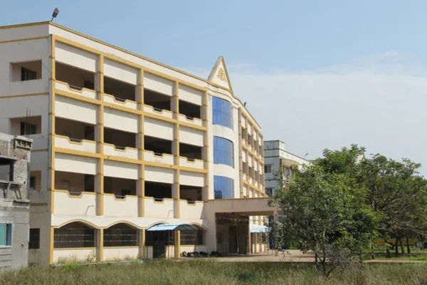 campus 4