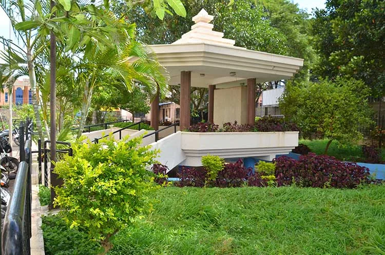 campus photo 2