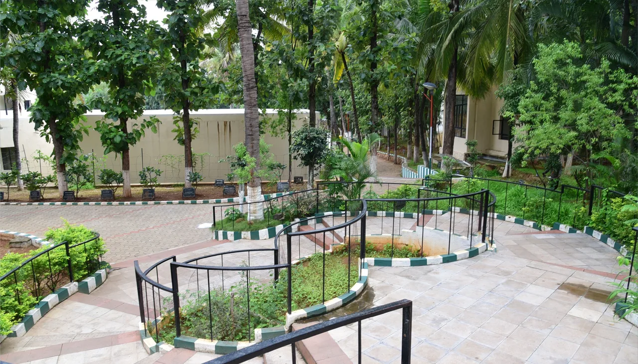 campus 4