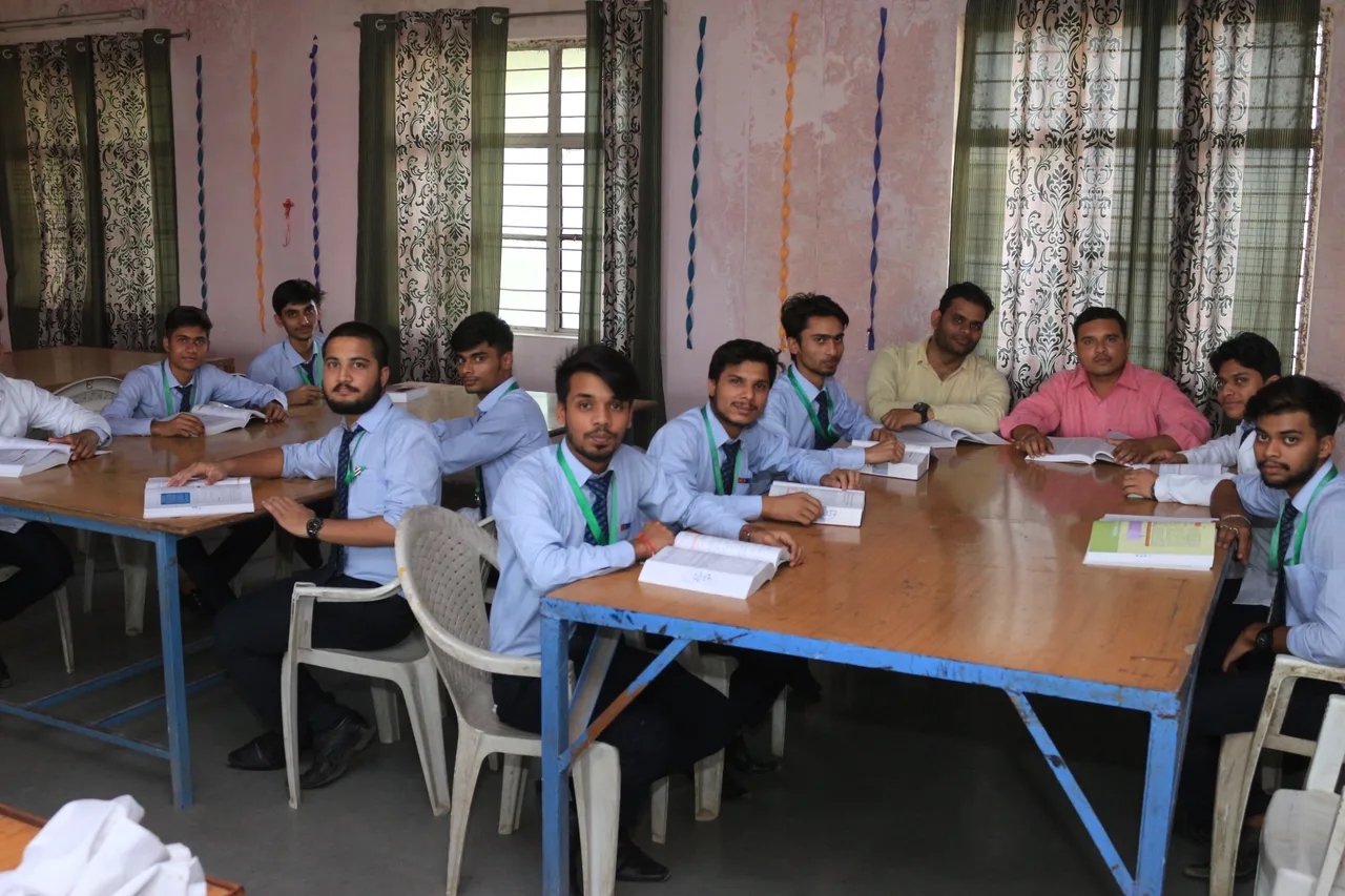LIBRARY – NIPS, BHOPAL (MP) — NRI Institute of Pharmaceutical Sciences