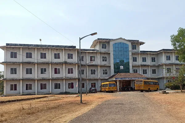 campus 4