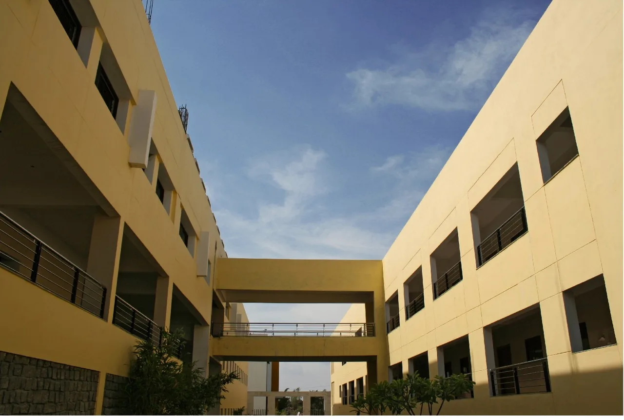 campus 4