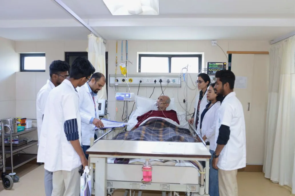 Mallige College of Pharmacy — Image Alt Pharmacy Students Undergoing Real World Clinical Training At Mallige Hospital