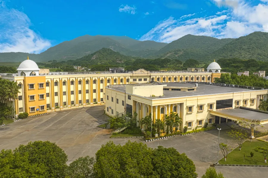 campus 4