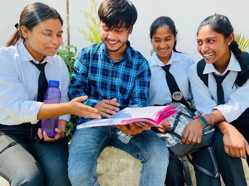 Nav Chetna students studying together — Nav Chetna Group of Colleges